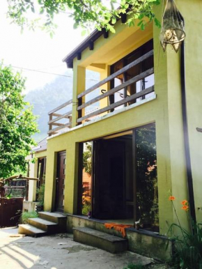 Pet friendly Charming house with garden